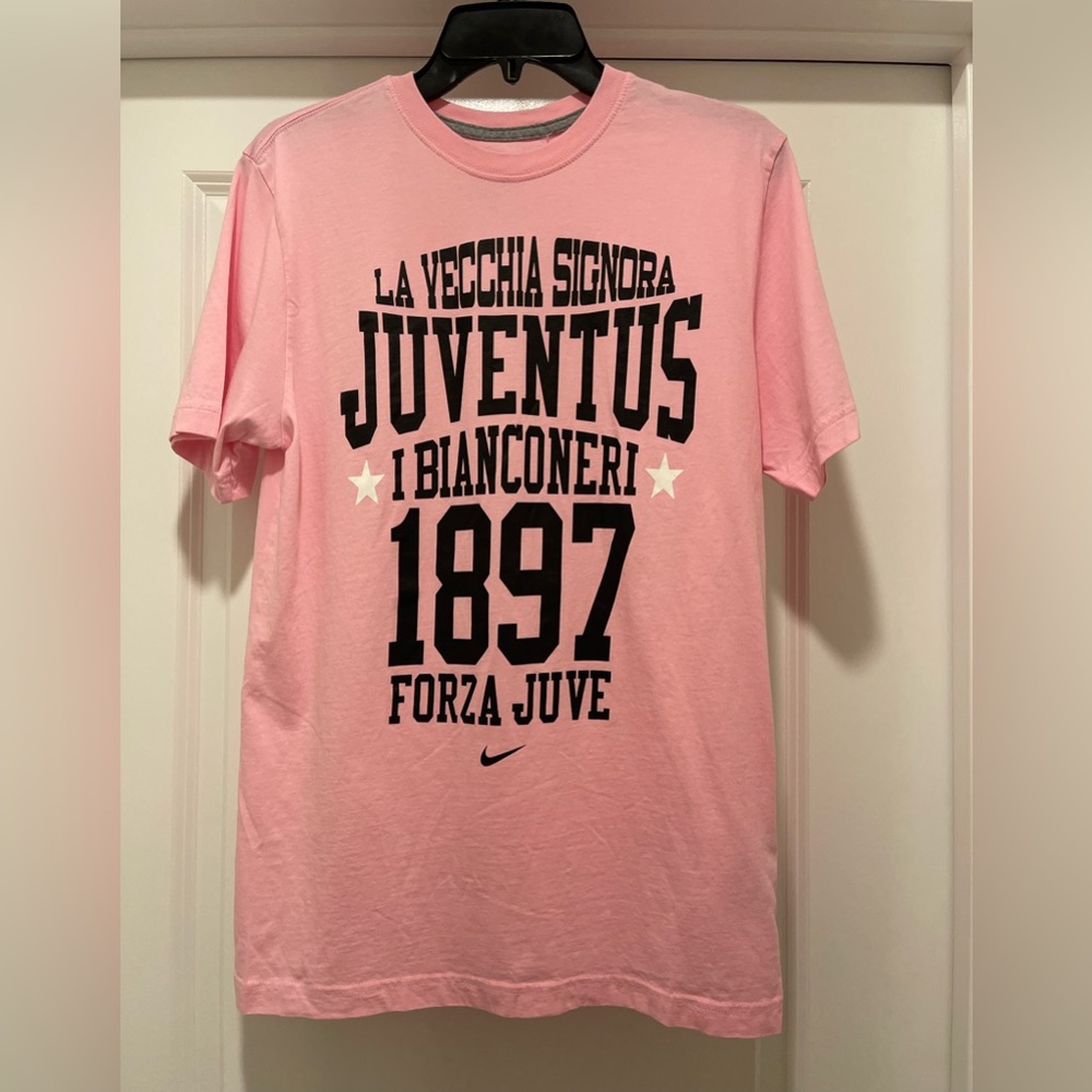Juventus Soccer Shirt Early 2000’s Nike Football Pink Forza Juve Italian
